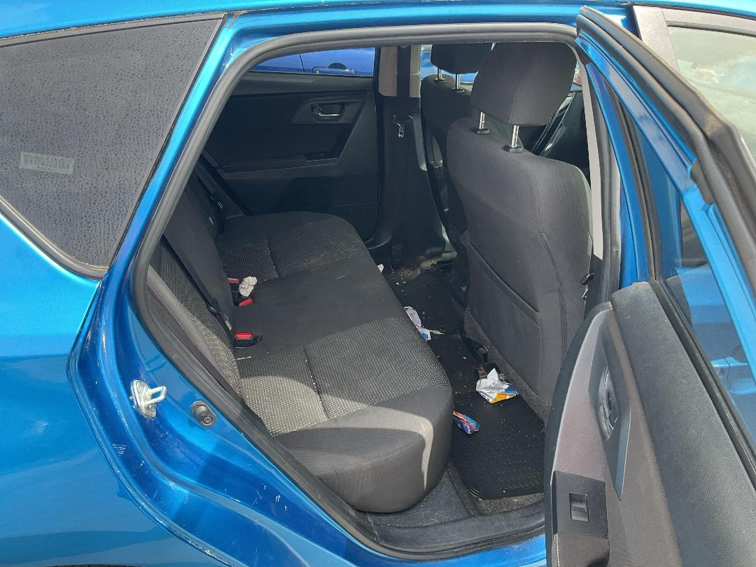 Photo '10' of Toyota Corolla GLX