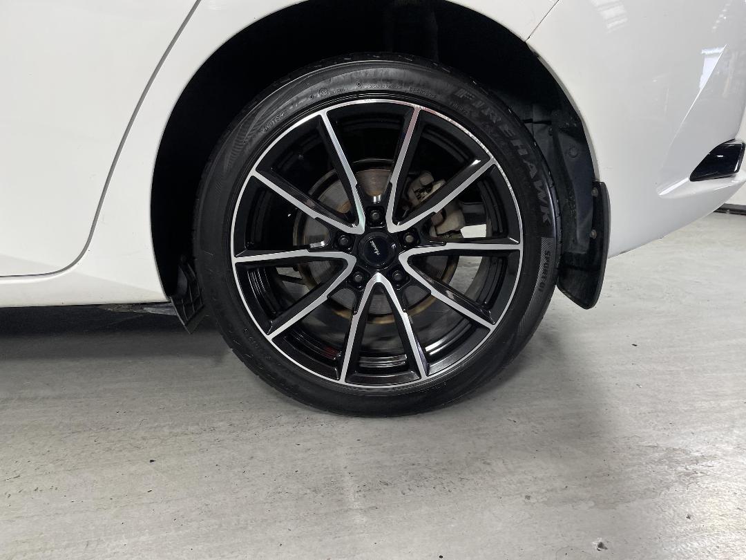 Photo '11' of Toyota Corolla