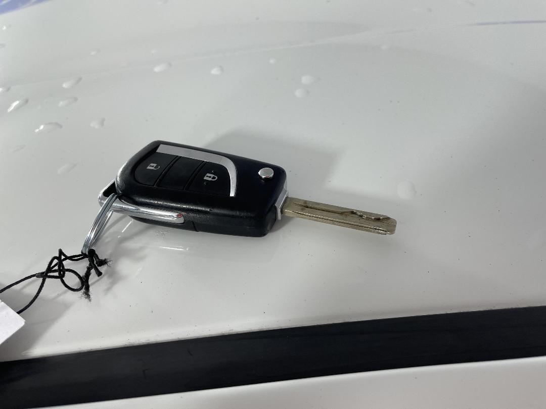 Photo '22' of Toyota Corolla