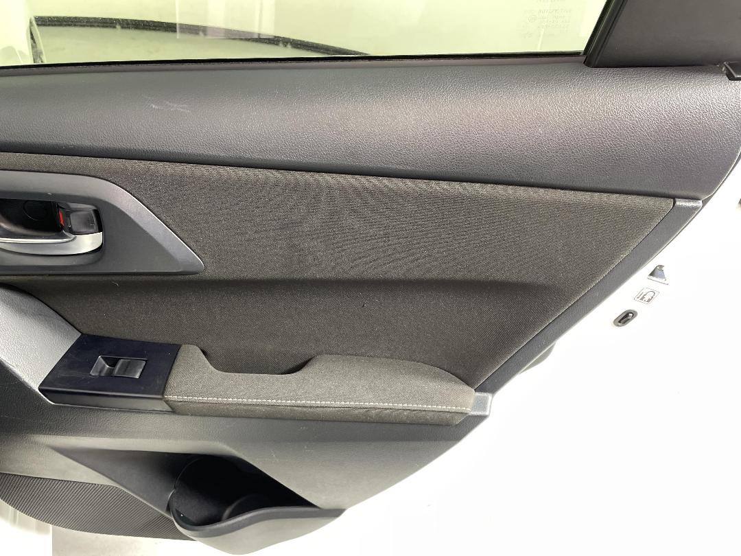 Photo '19' of Toyota Corolla