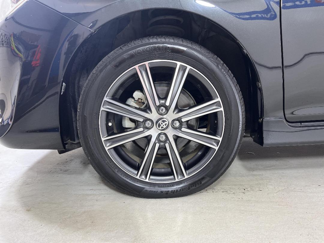 Photo '10' of Toyota Corolla