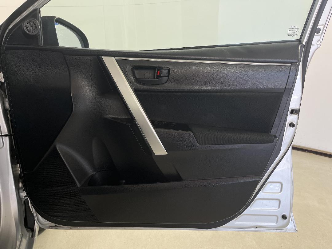 Photo '15' of Toyota Corolla