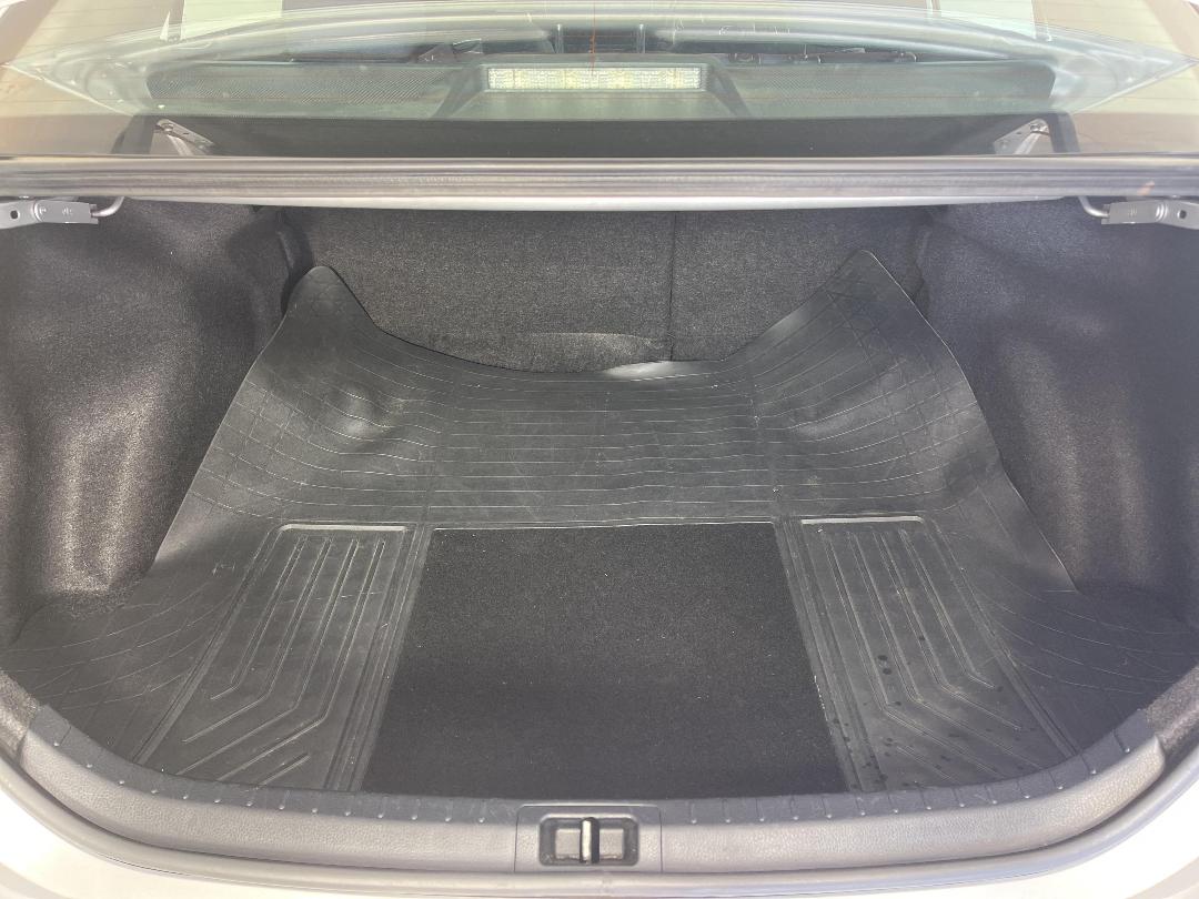 Photo '14' of Toyota Corolla