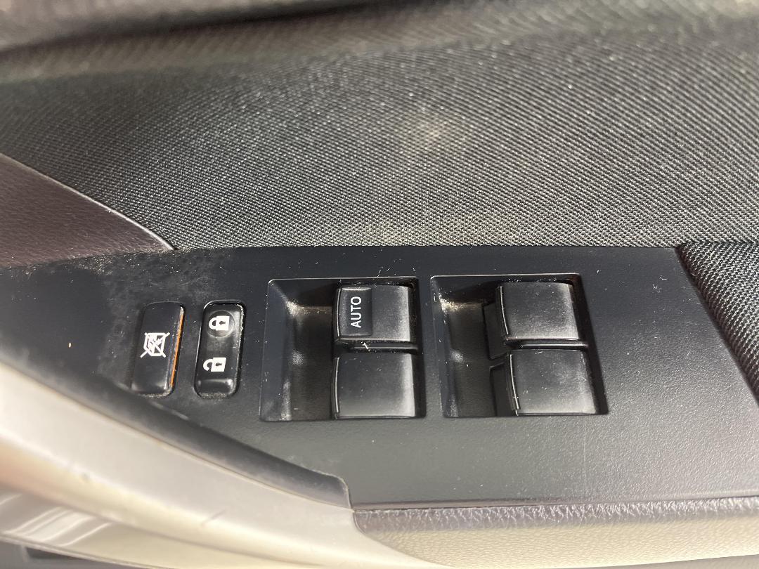 Photo '24' of Toyota Corolla