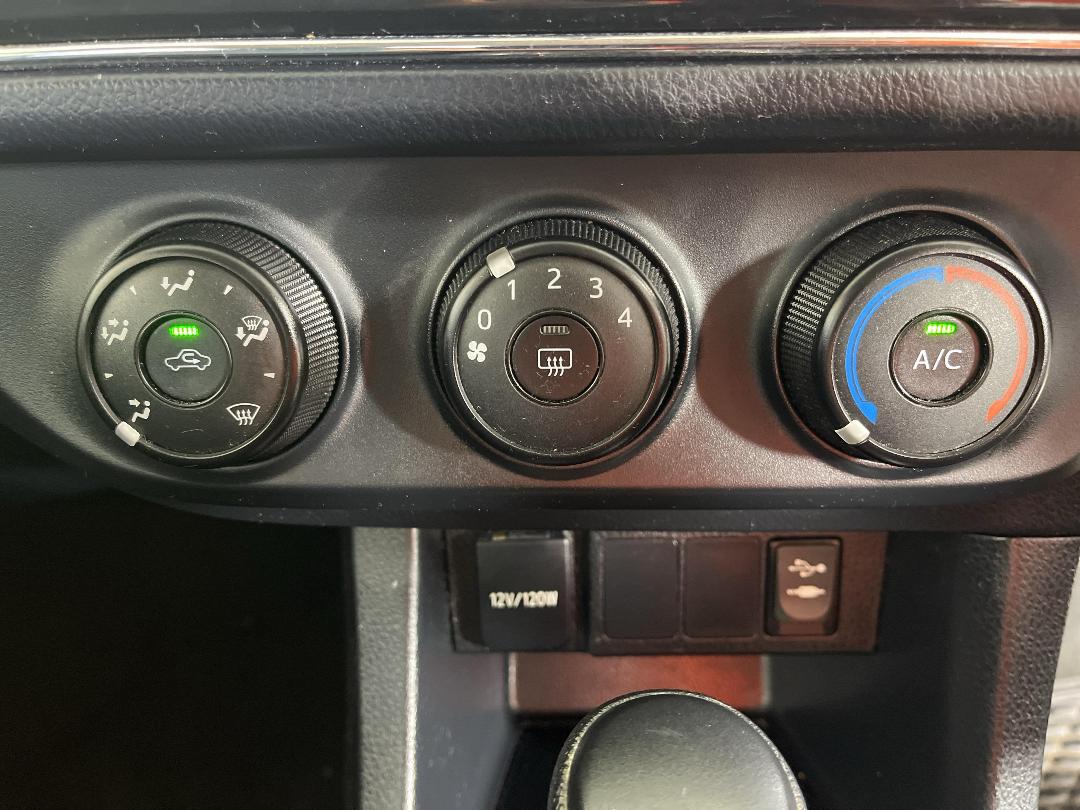 Photo '25' of Toyota Corolla