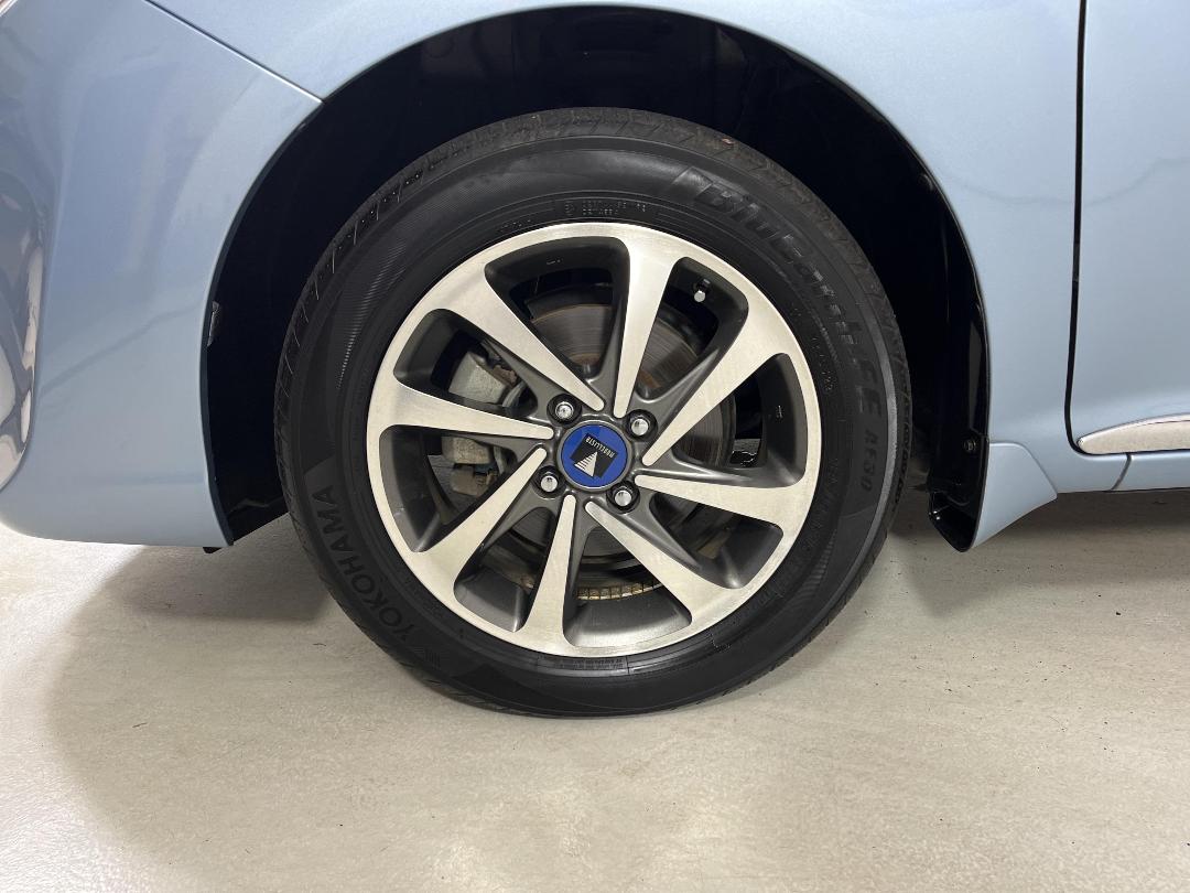 Photo '10' of Toyota Corolla