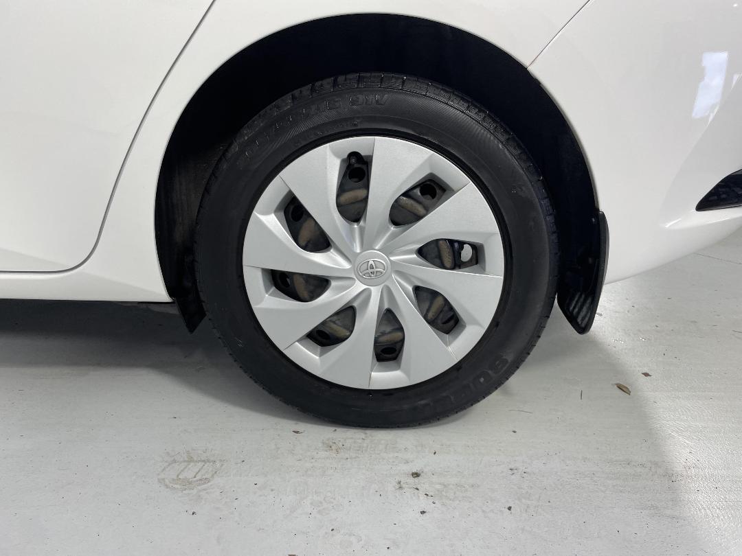 Photo '11' of Toyota Corolla