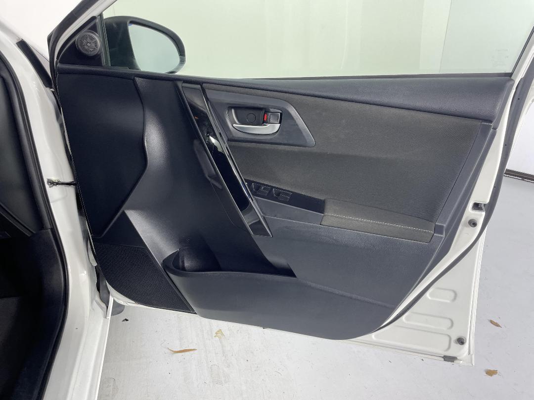 Photo '15' of Toyota Corolla