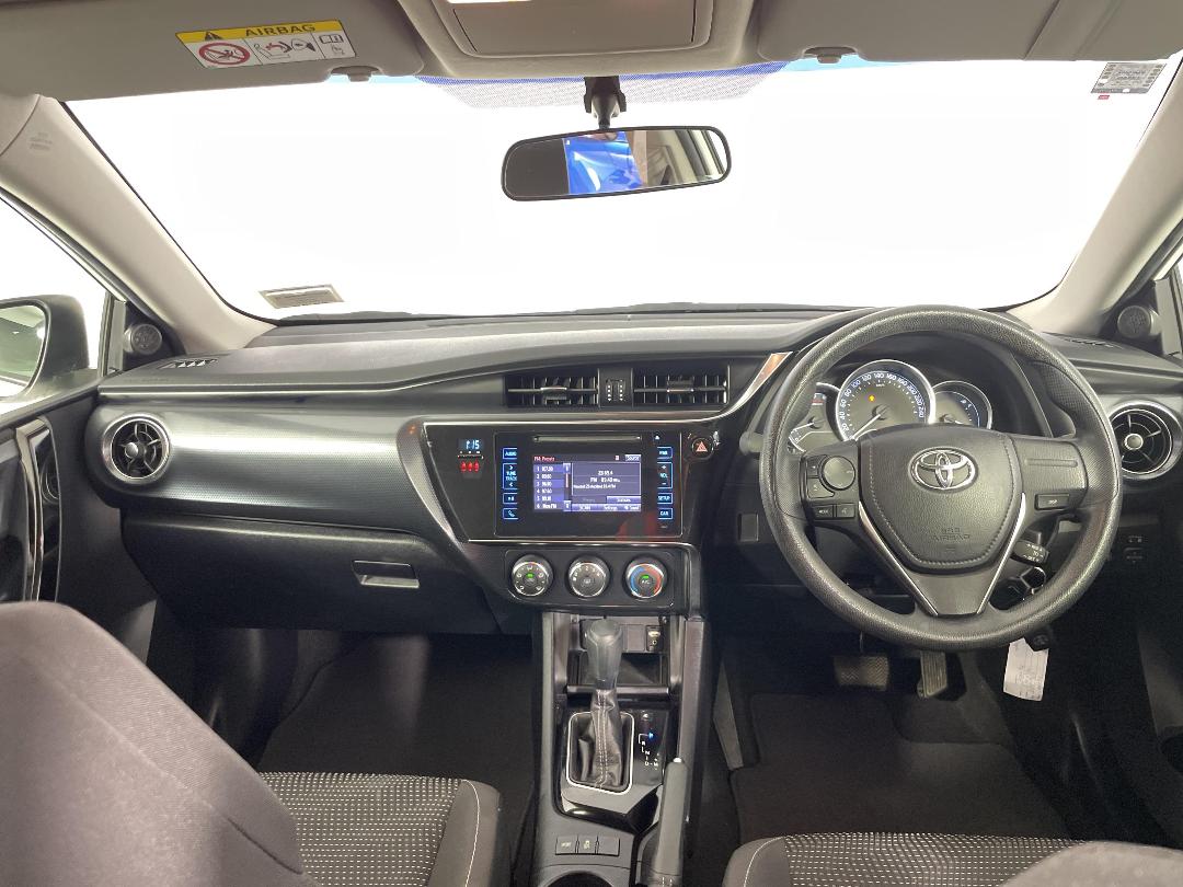 Photo '17' of Toyota Corolla