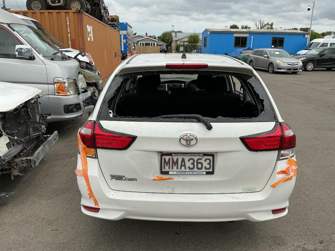 Photo '5' of Toyota Corolla Fielder Photo '5' of Toyota Corolla Fielder