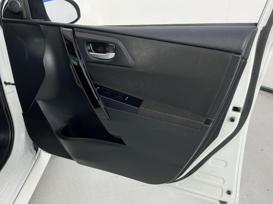 Photo '15' of Toyota Corolla