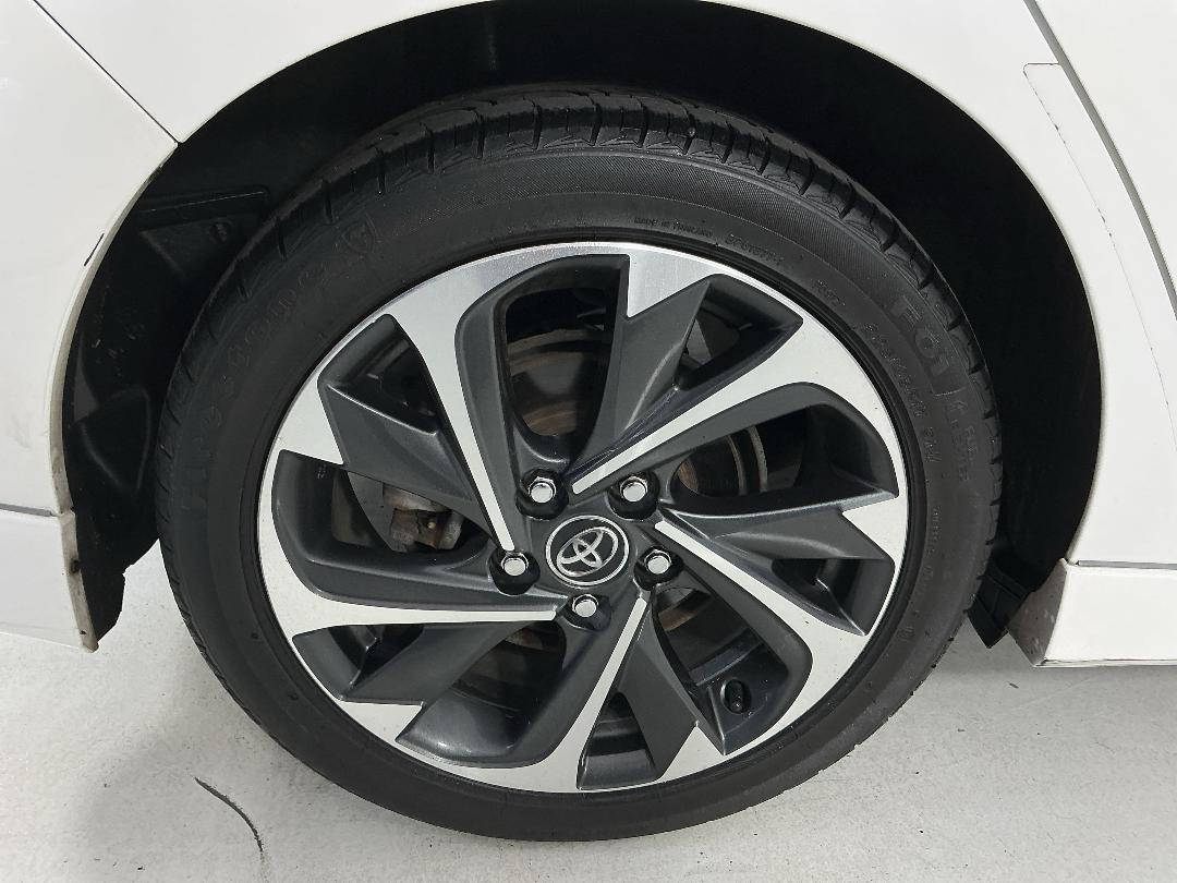 Photo '12' of Toyota Corolla