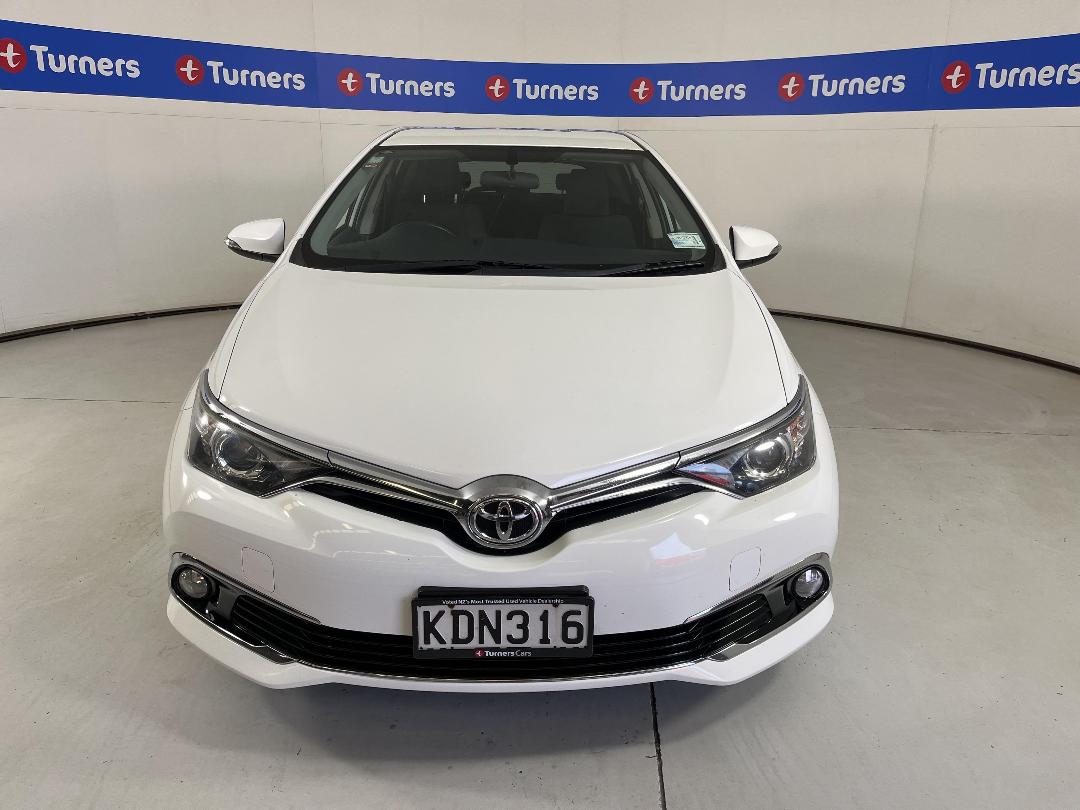 Photo '2' of Toyota Corolla