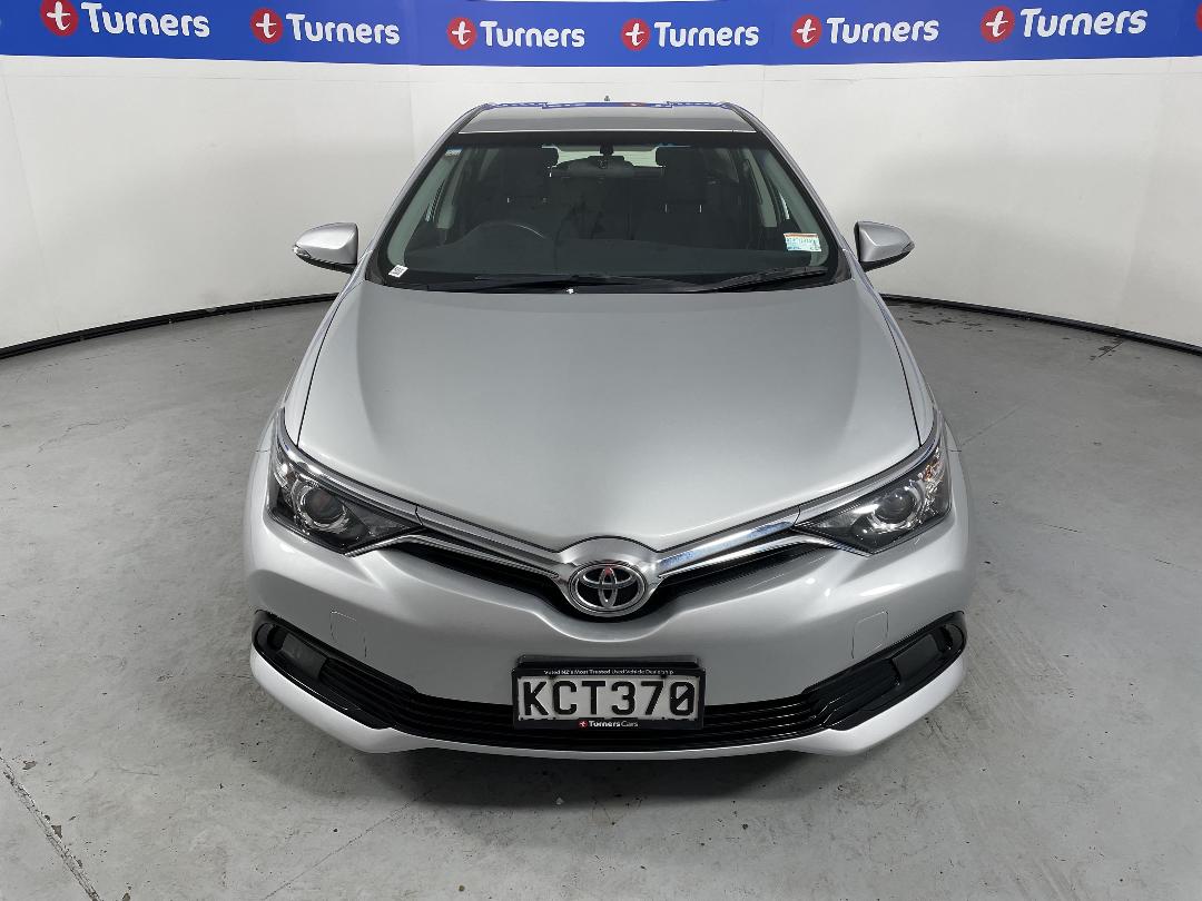 Photo '2' of Toyota Corolla