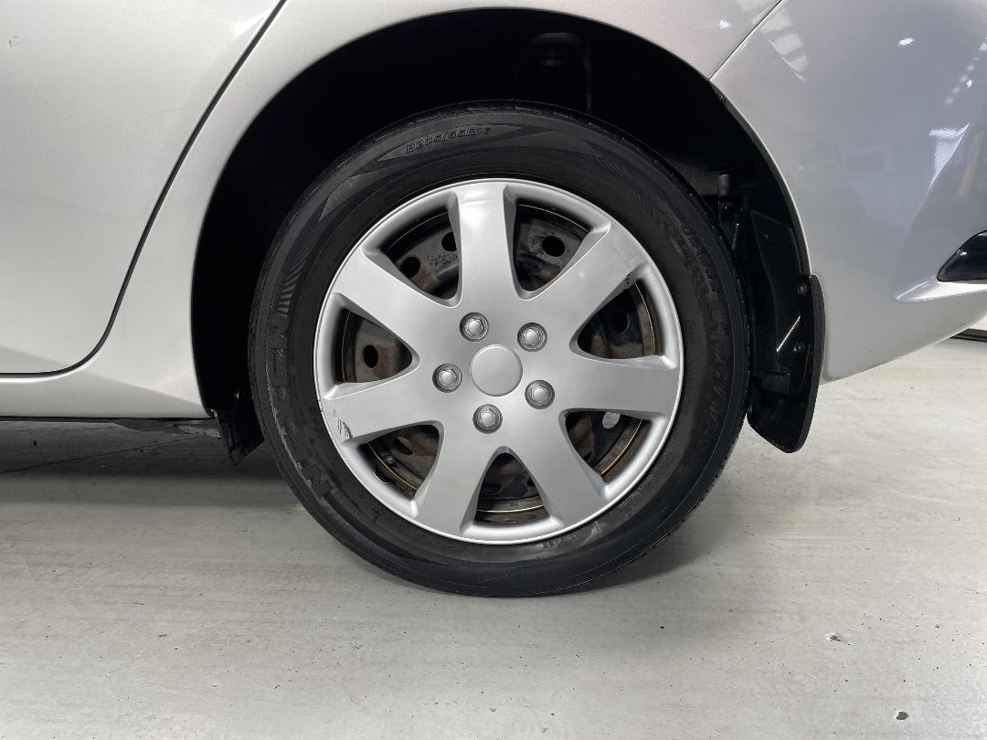 Photo '11' of Toyota Corolla