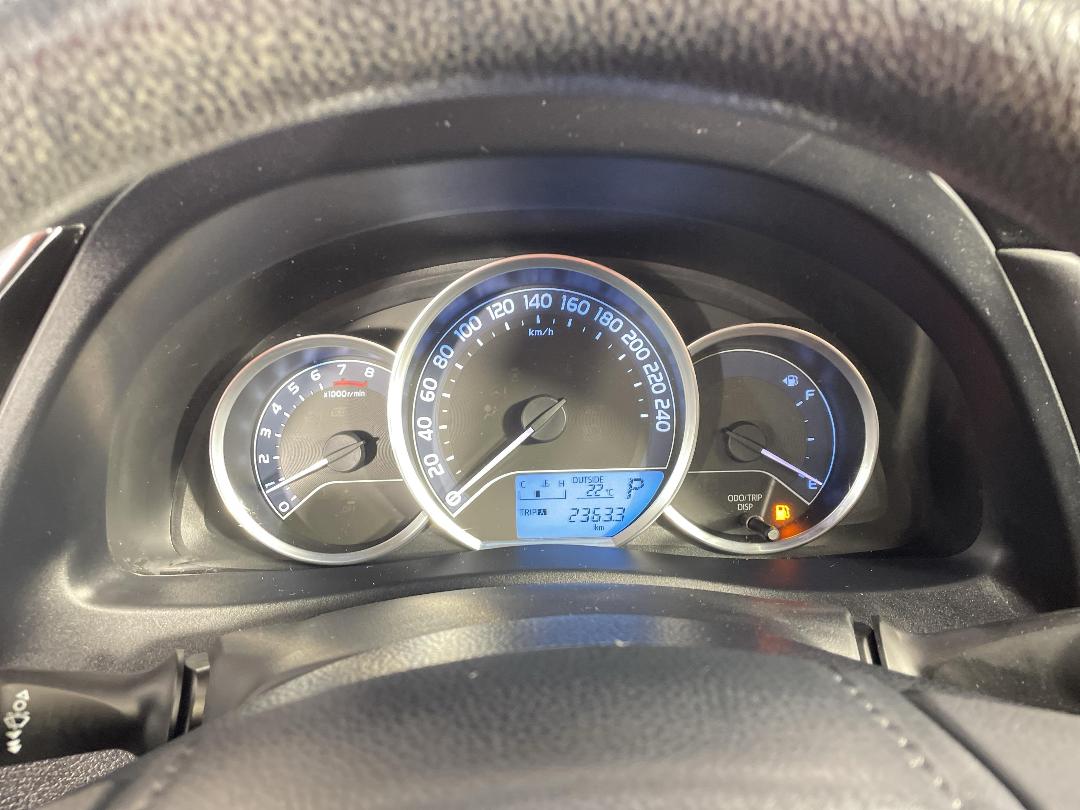 Photo '21' of Toyota Corolla