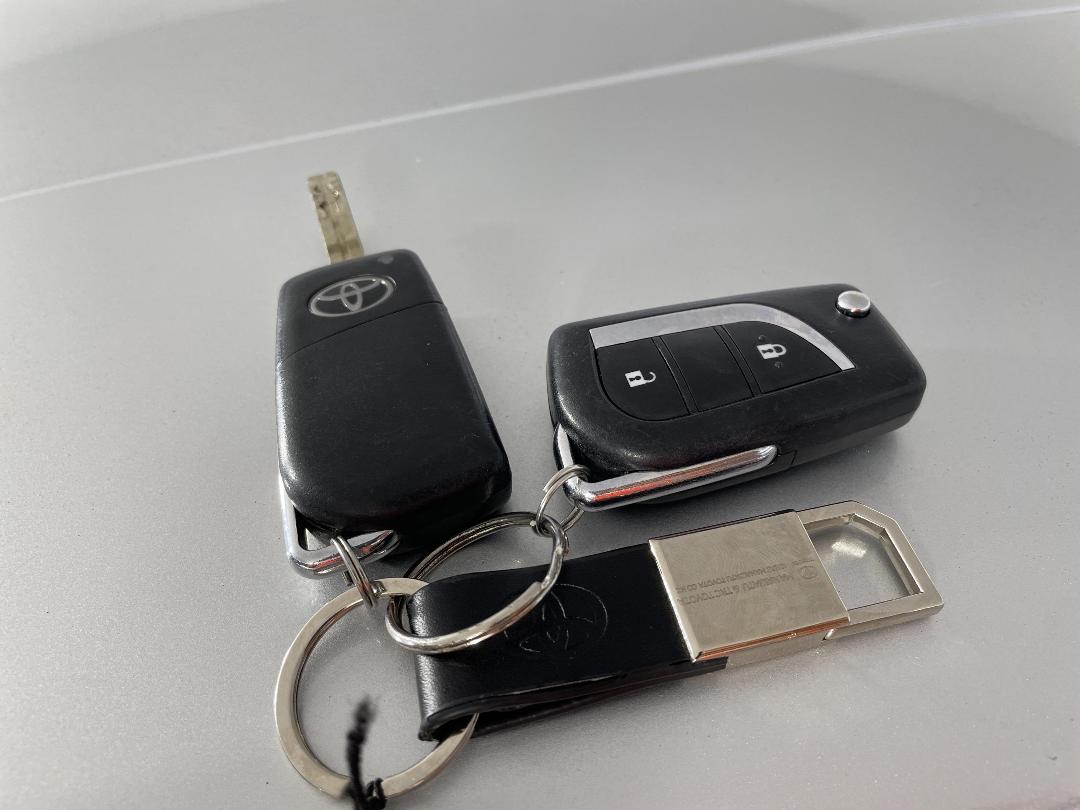 Photo '22' of Toyota Corolla