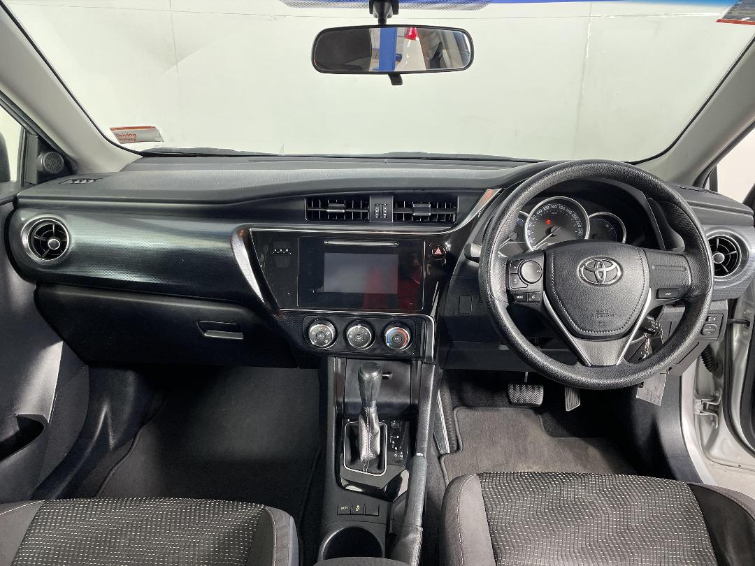 Photo '17' of Toyota Corolla