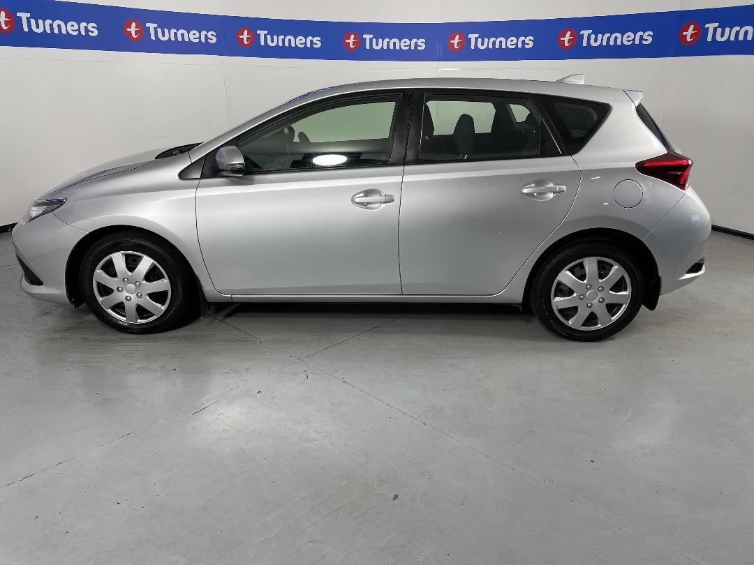 Photo '24' of Toyota Corolla