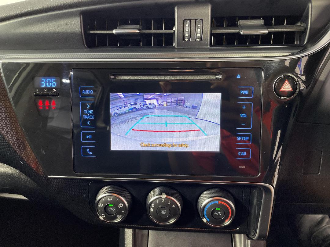 Photo '27' of Toyota Corolla