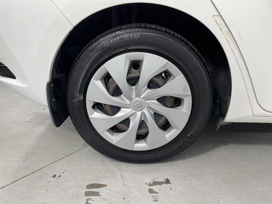 Photo '12' of Toyota Corolla