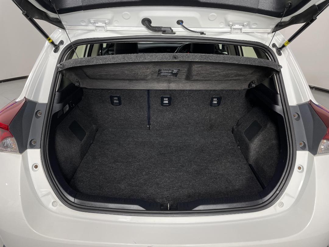 Photo '14' of Toyota Corolla