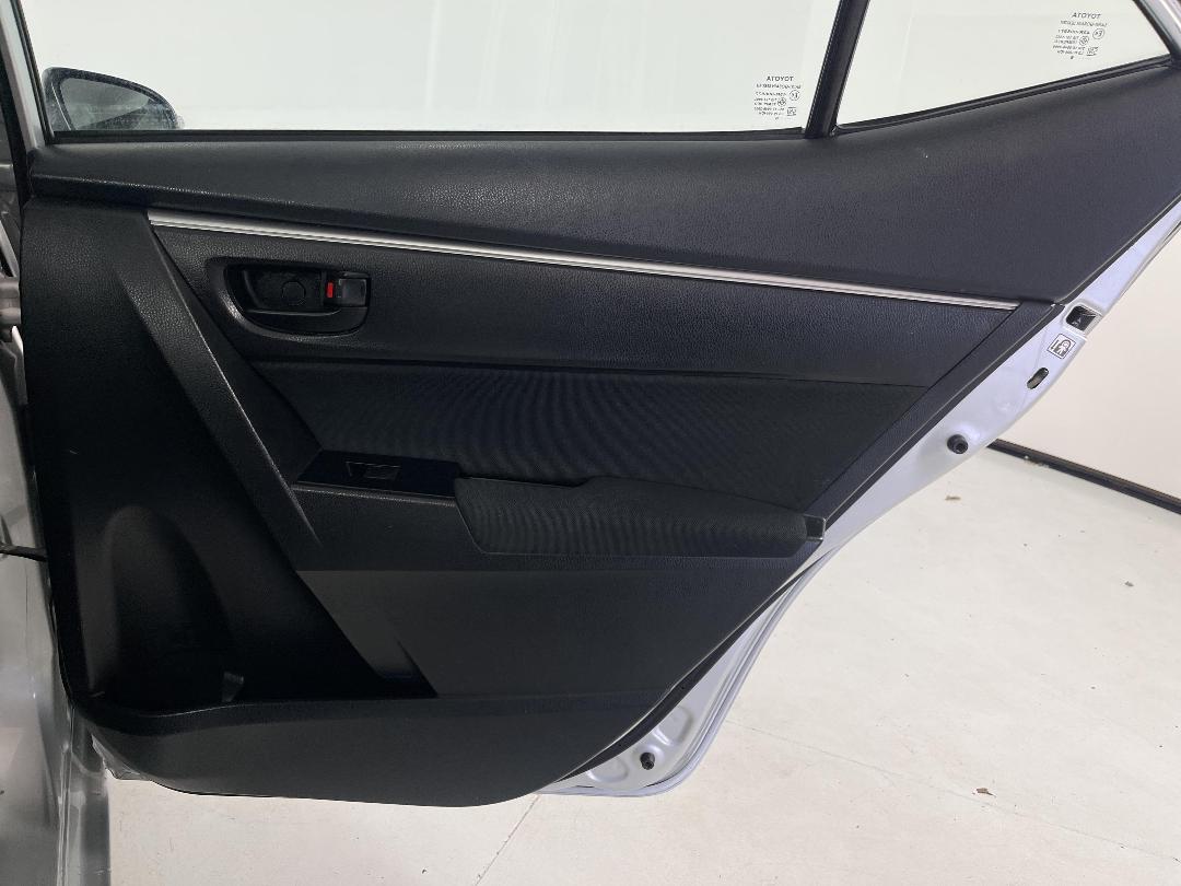 Photo '19' of Toyota Corolla Photo '19' of Toyota Corolla