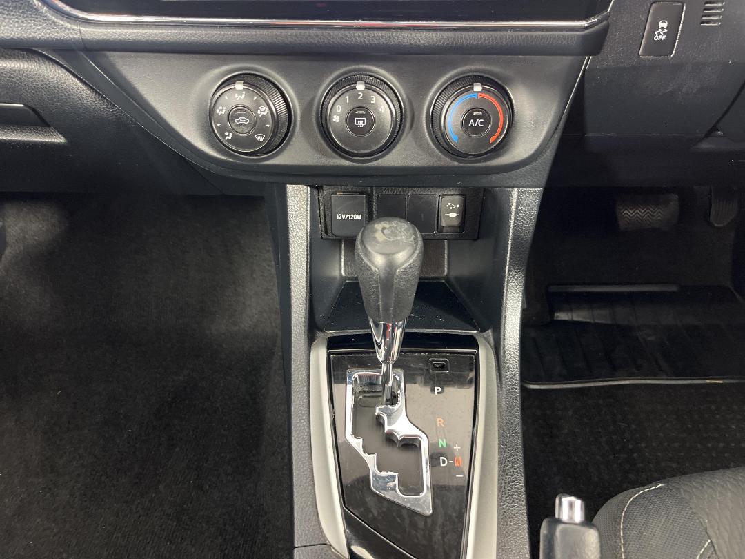 Photo '18' of Toyota Corolla Photo '18' of Toyota Corolla