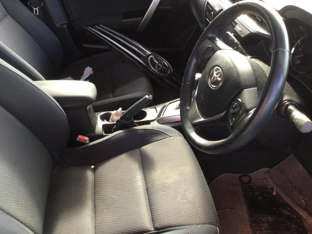 Photo '13' of Toyota Corolla GLX