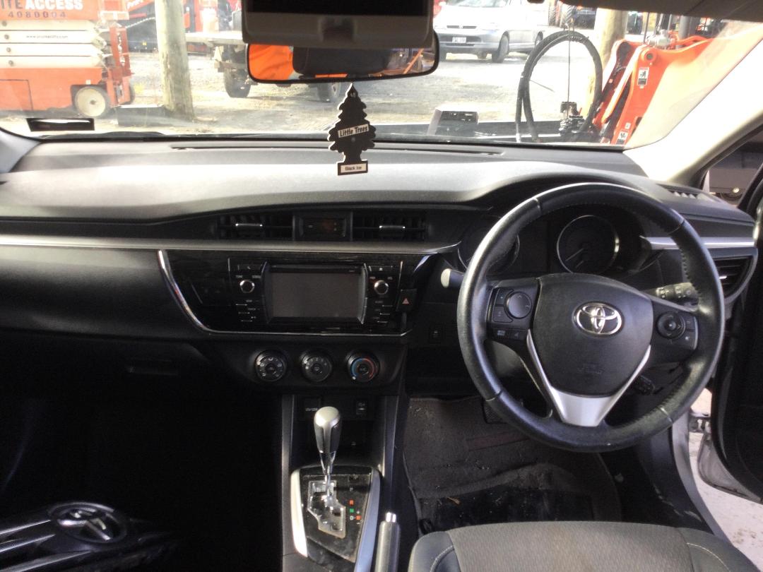 Photo '14' of Toyota Corolla GLX