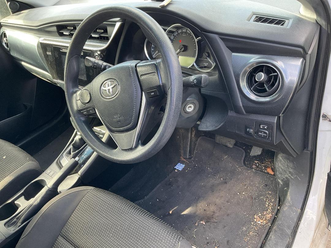 Photo '13' of Toyota Corolla GX