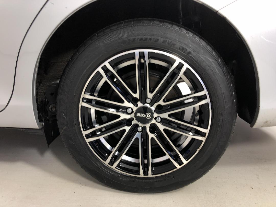 Photo '11' of Toyota Corolla