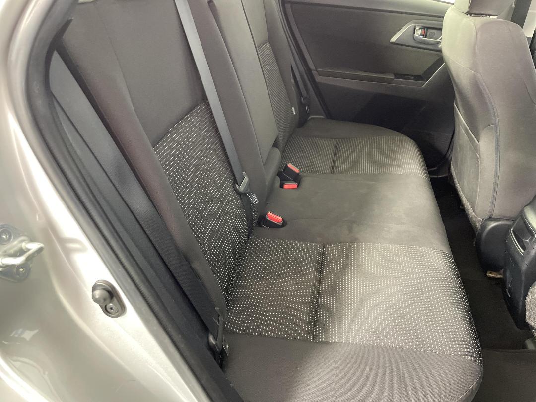 Photo '20' of Toyota Corolla