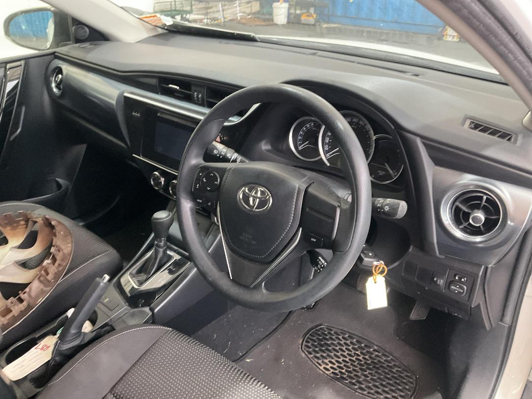 Photo '20' of Toyota Corolla GX