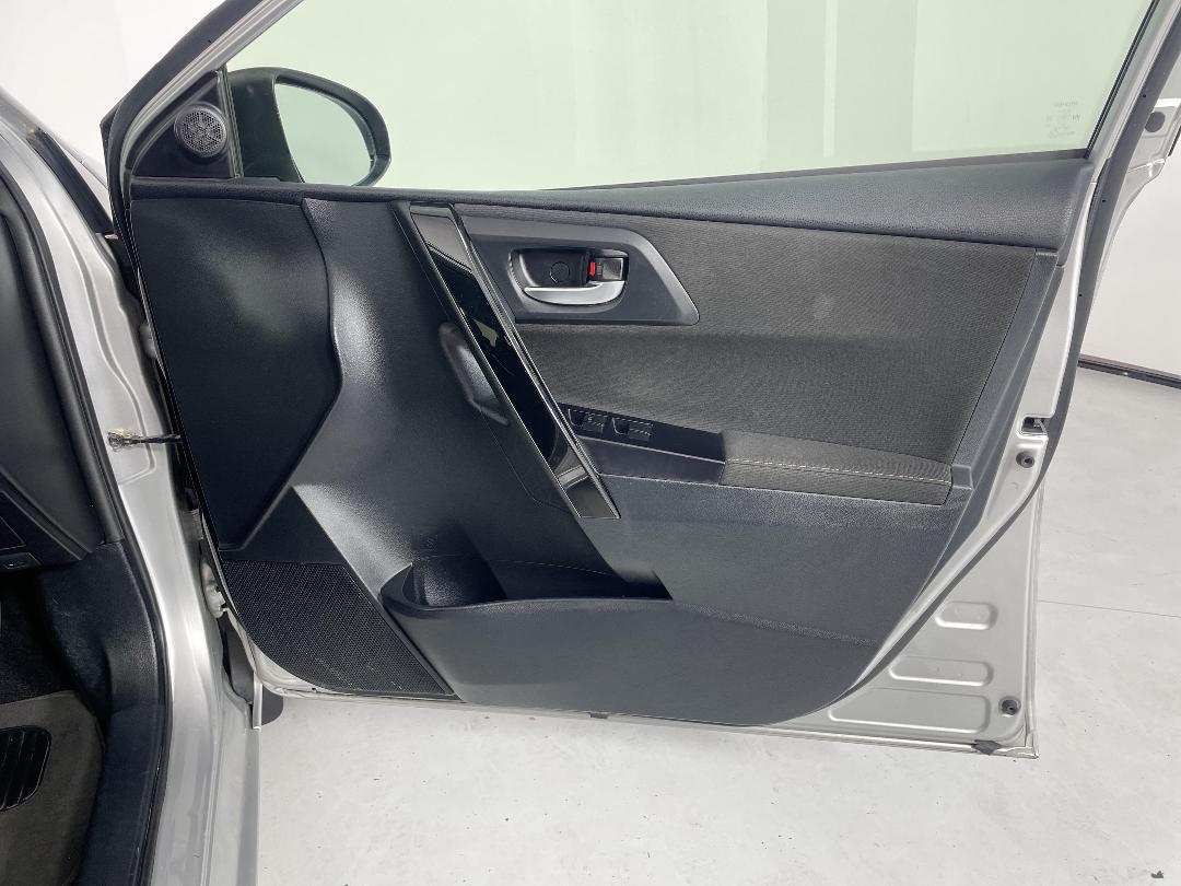 Photo '15' of Toyota Corolla