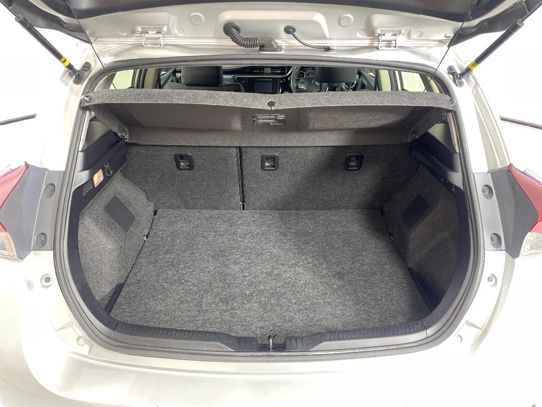 Photo '14' of Toyota Corolla