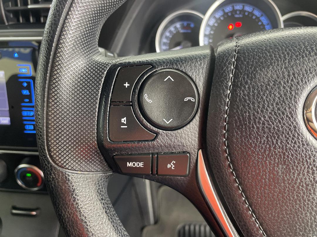 Photo '23' of Toyota Corolla