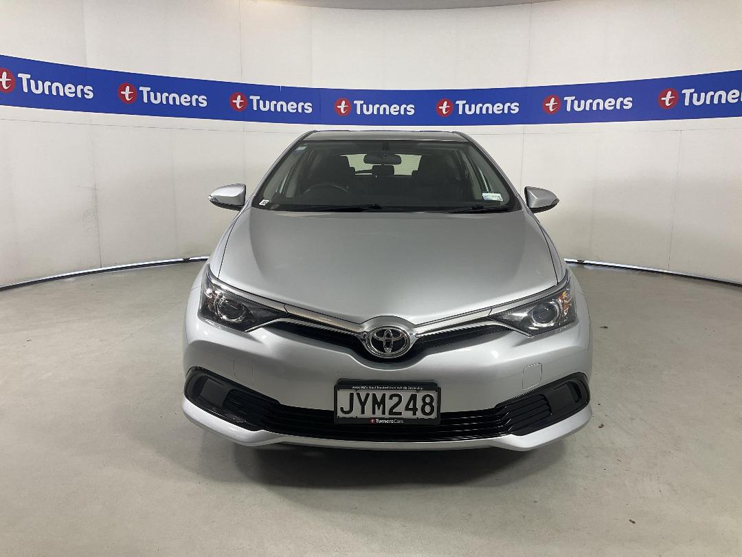 Photo '2' of Toyota Corolla Photo '2' of Toyota Corolla