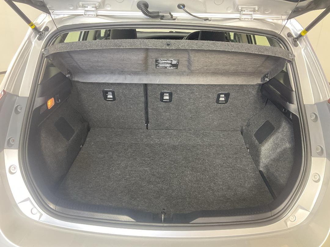 Photo '14' of Toyota Corolla Photo '14' of Toyota Corolla