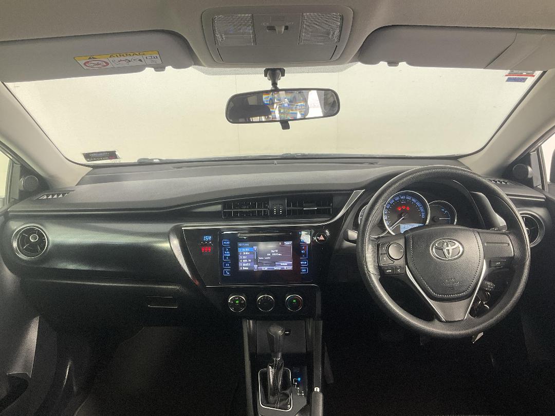 Photo '17' of Toyota Corolla Photo '17' of Toyota Corolla