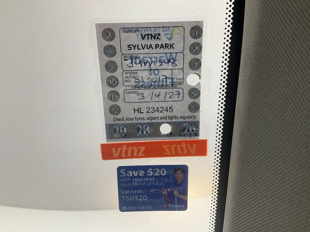 Photo '23' of Toyota Corolla Photo '23' of Toyota Corolla