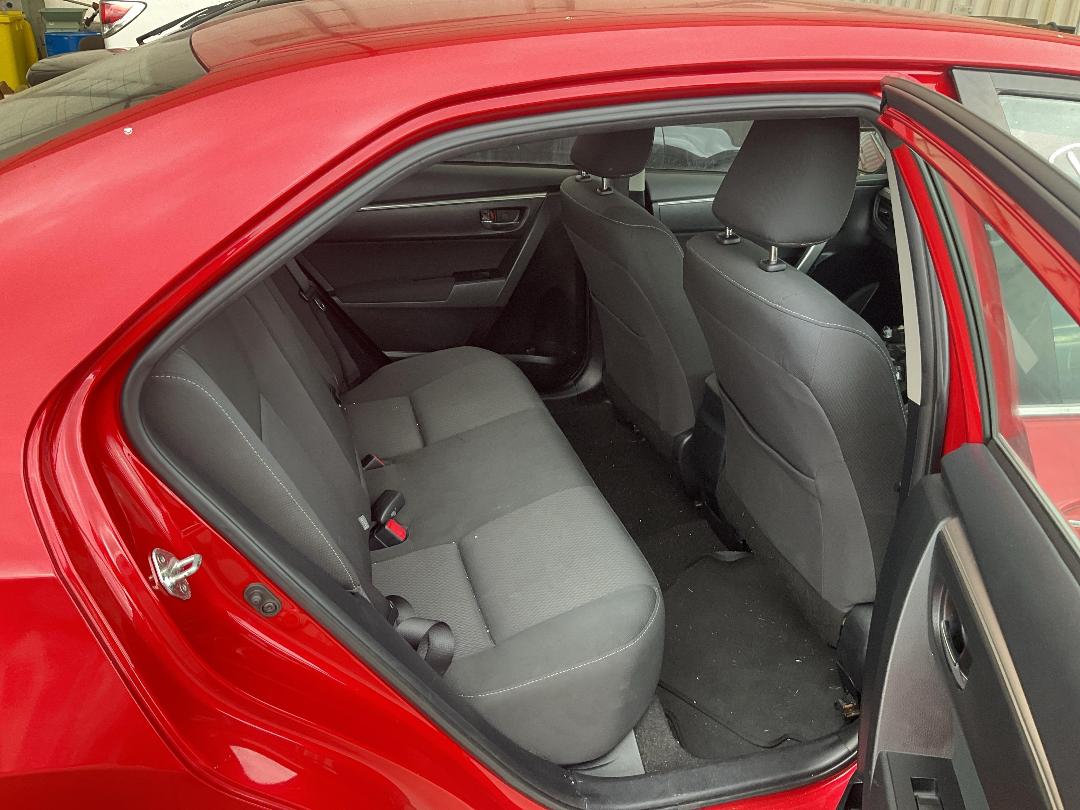 Photo '10' of Toyota Corolla GLX