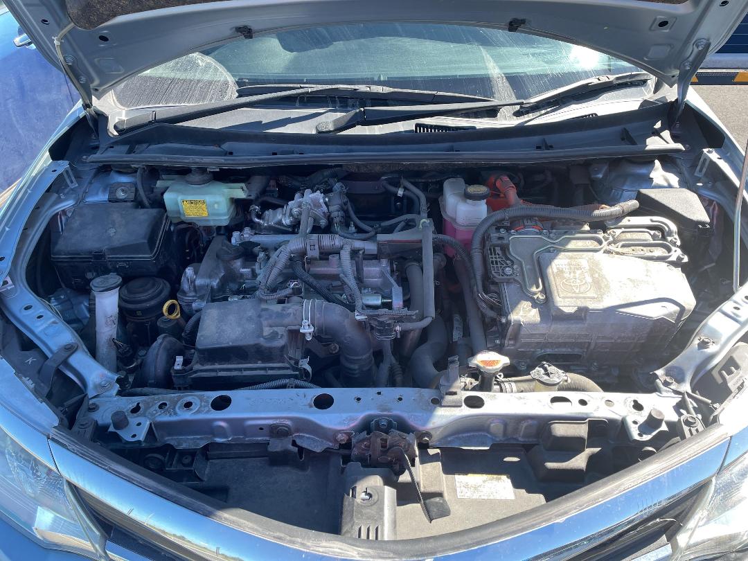 Photo '6' of Toyota Corolla Fielder Hybrid