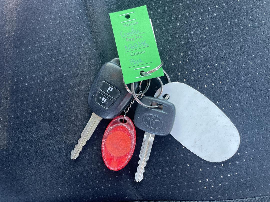 Photo '15' of Toyota Corolla Fielder Hybrid