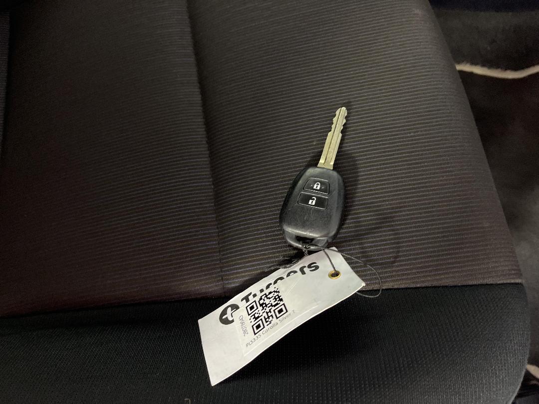 Photo '22' of Toyota Corolla