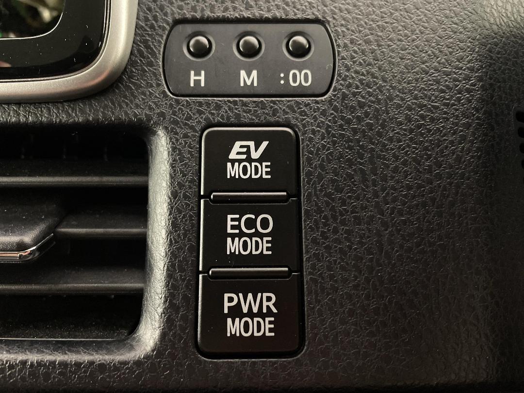 Photo '24' of Toyota Esquire