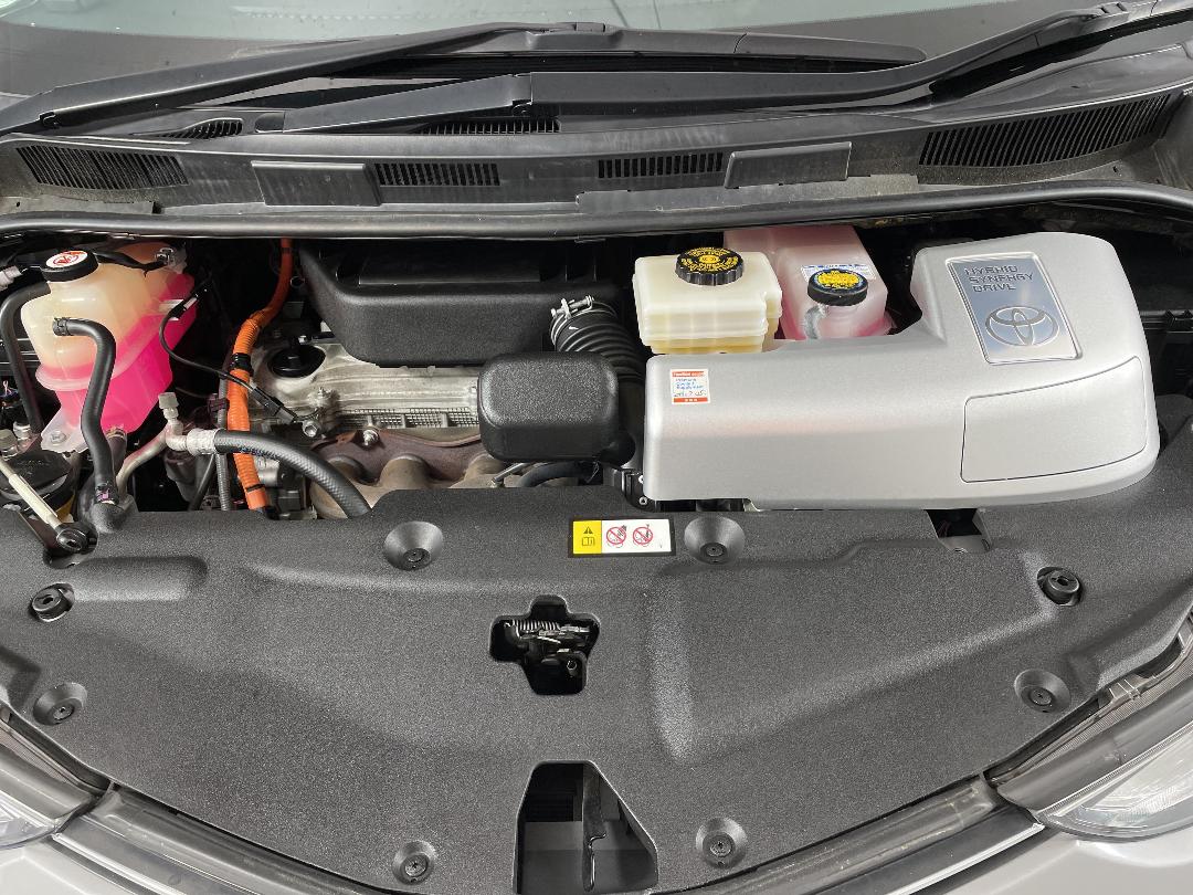 Photo '13' of Toyota Estima