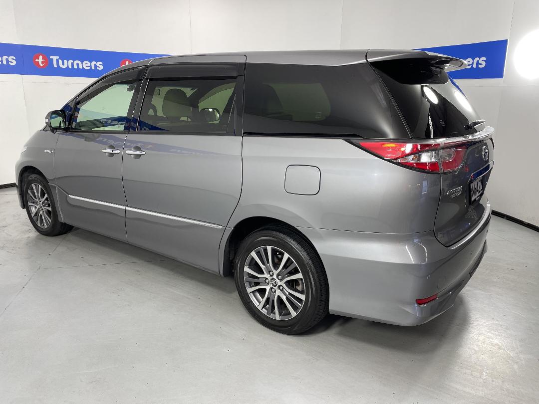 Photo '5' of Toyota Estima