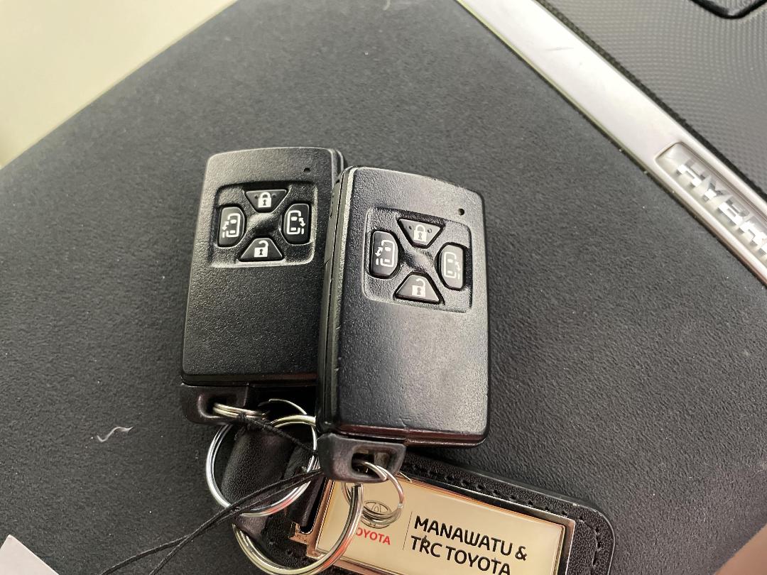 Photo '22' of Toyota Estima