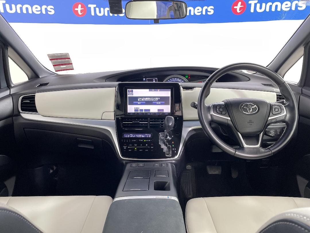 Photo '17' of Toyota Estima